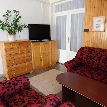 Xxl Apartman *